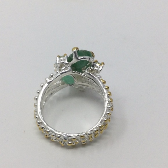 Amazing Genuine Emerald Ring with Topaz - Picture 6 of 7